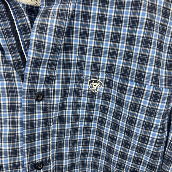 Ariat Pro Series Men’s Shirt Blue Plaid Button Down Long Sleeve size Medium - Picture 3 of 9